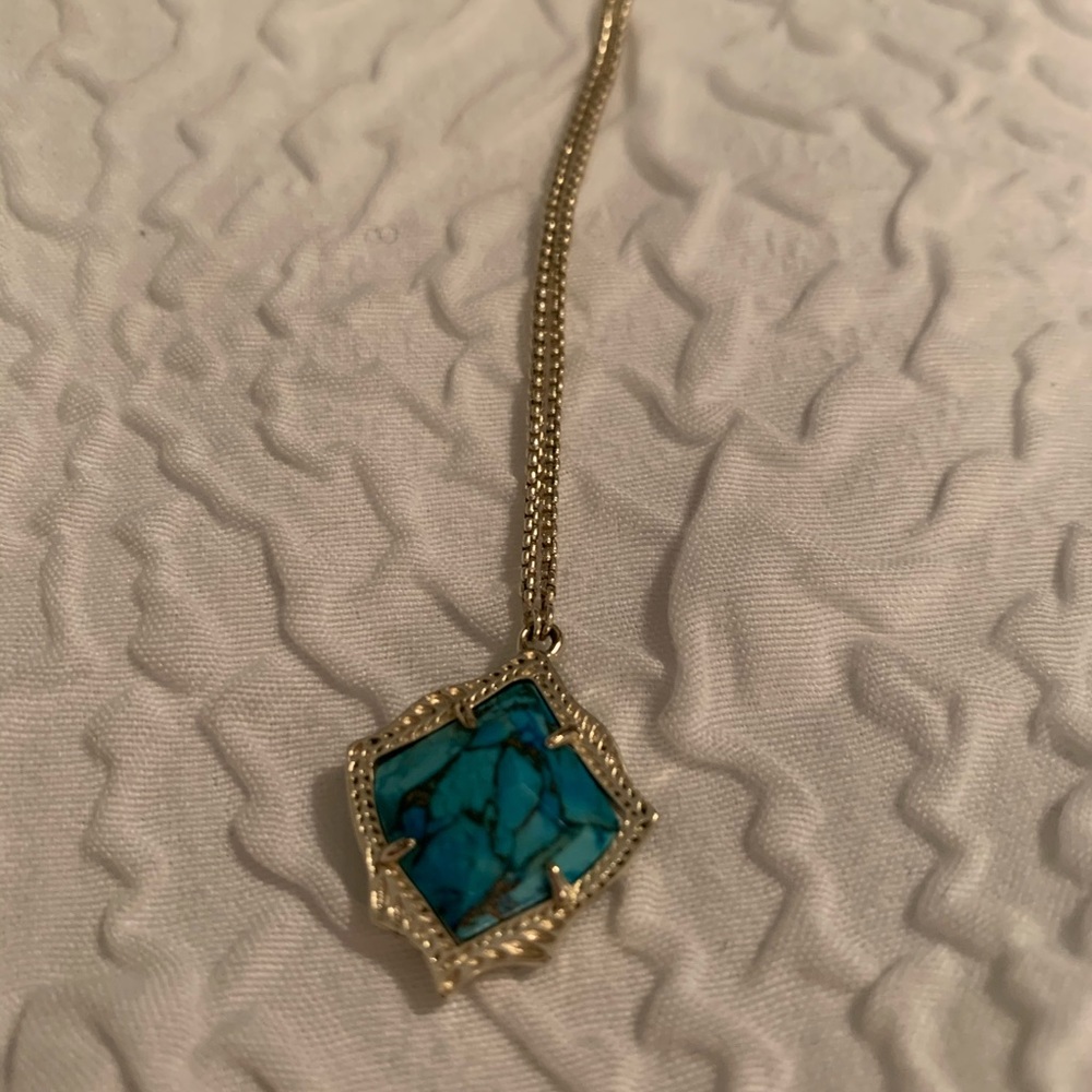 Kendra Scott Necklace